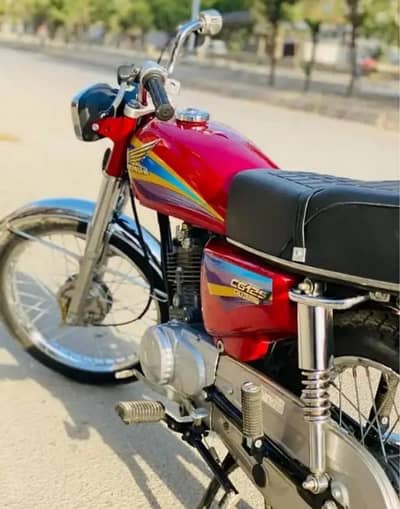 Honda 125 urgent sale number 03 24, 63, 41 6 80