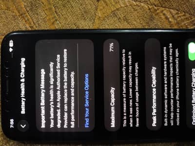iphone 11 pro bettery service hai 71% hai our screen original hai