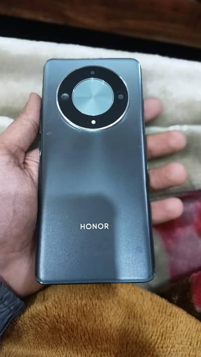 Honor x 9B  NON PTA one year use