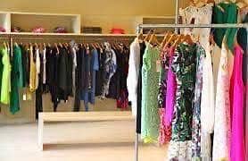 Preloved dresses buyer