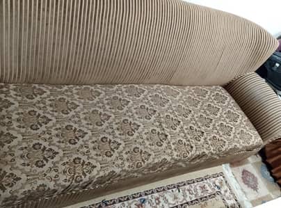 6 Seater Sofaset along with Centre Table