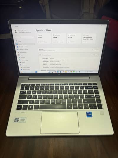 HP Elite Book Gen 13 - Core i7 - 16 GB RAM