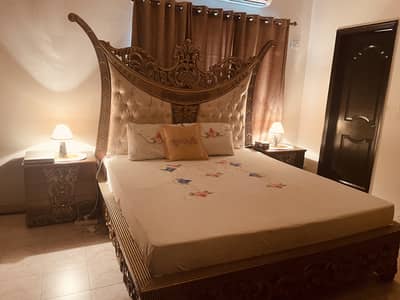 Complete Bed set without mattress