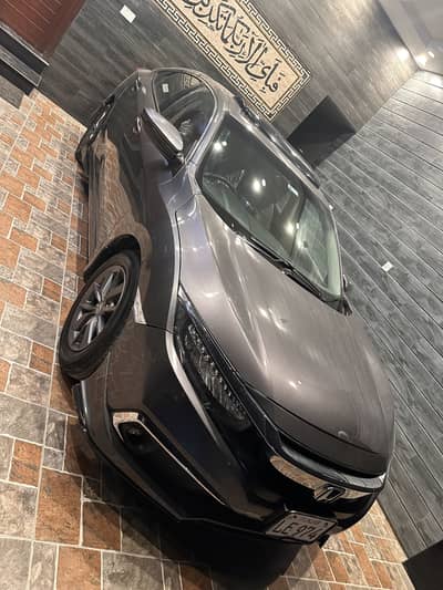 Honda civic UG full option top of the line 2020 model.