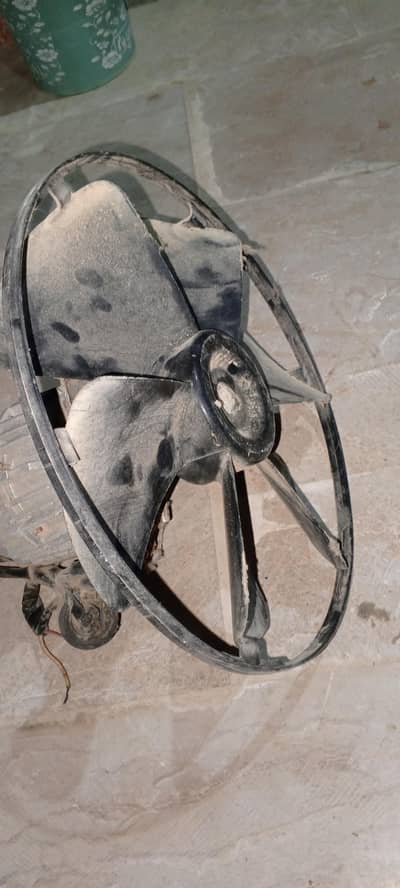 Used Exhaust / Ventilation Fan Motor with Blade for Sale