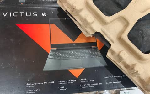 HP victus RTX 4050 10/10 with box