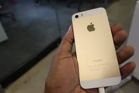 iPhone 5S 64 GB my WhatsApp number 0326.7545. 267