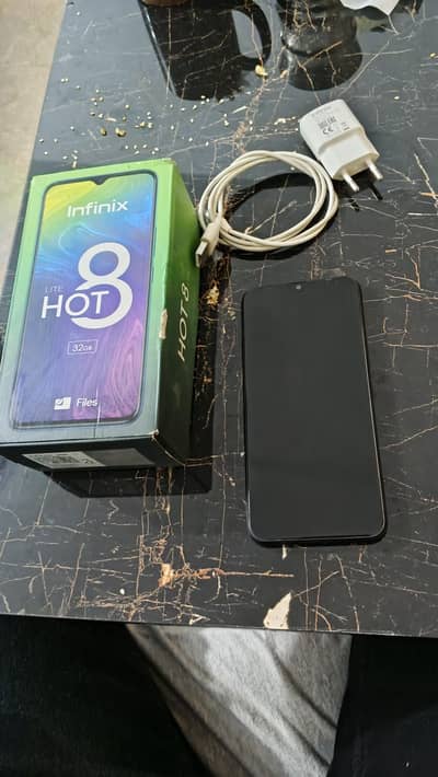 infinix hot 8 lite 2/32 complete box contact 03379206870
