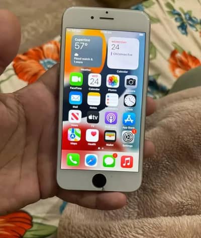iPhone 6 plas 128 GB with box my WhatsApp number 0347/72/98/721