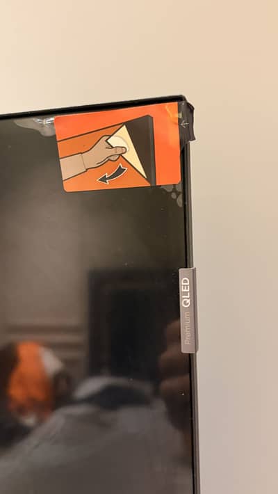 TCL QLED TV 55 inches for sale.