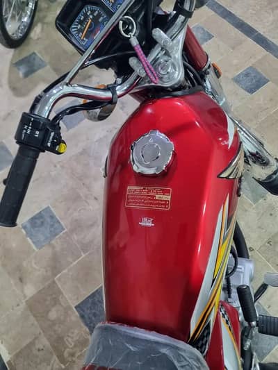  Honda CG 125 – 2025 Model – Like Brand New 
