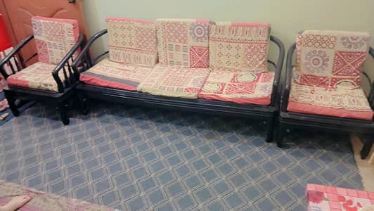 5 seater sofa set with cushions