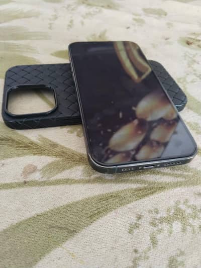 I phone 13 pro max battery 83 condition 10/10