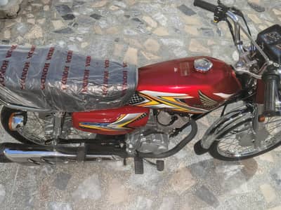 Honda CG 125 Model 2025 – VIP 8485 – Showroom Condition 