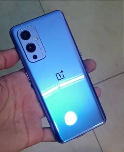 OnePlus 9 12 Ram 256 gb memory 10 by 10 condition