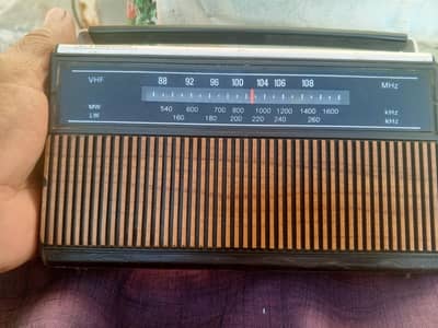 Radio Ferguson 3 bands