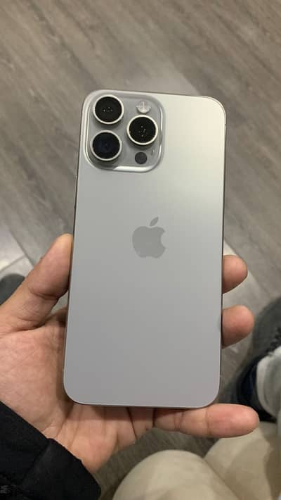 Apple iPhone 15 Pro Max