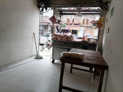 Shop In Allama Iqbal Town - Hunza Block For Sale