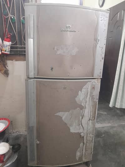 dawlance refrigerator