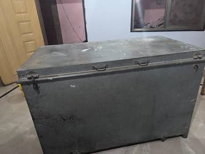 iron Trunk for sell