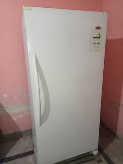 White Westinghouse Refrigerator