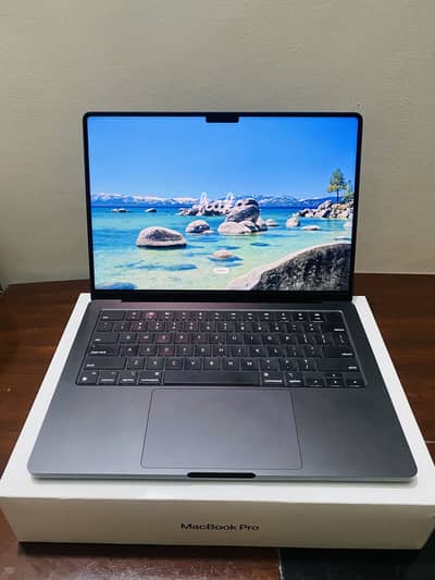 Macbook pro M4pro chip 24gb/512gb/14 inch