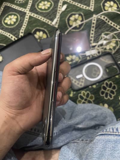 iPhone 11 Pro 256gb PTA approved