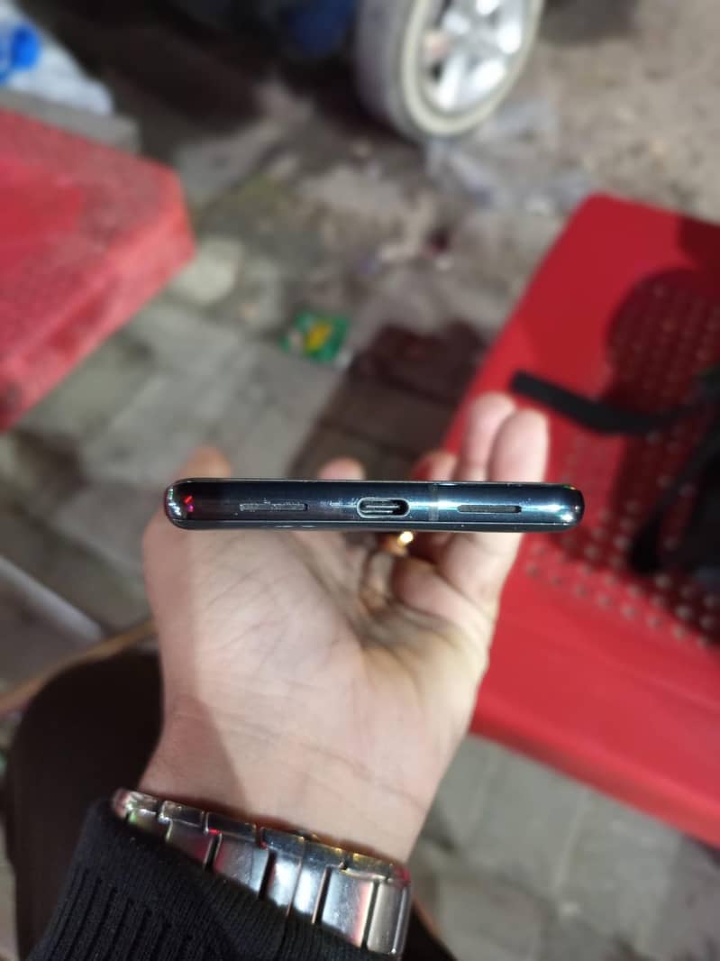 Google pixel 7 pro 4