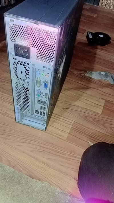 4 gb ram 500 gb hard 3gen percessor