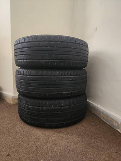 205,55,R16 yokohama Advan db tyres