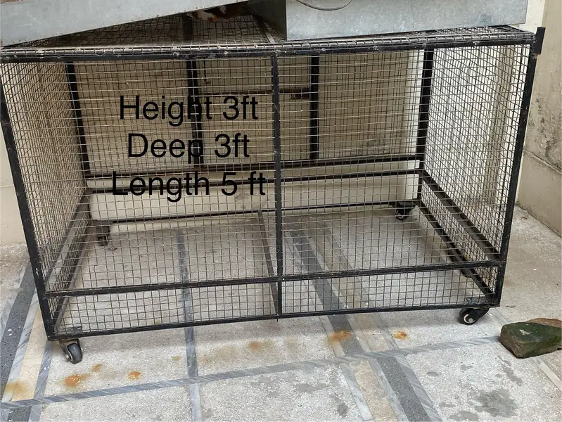 Hens cages
