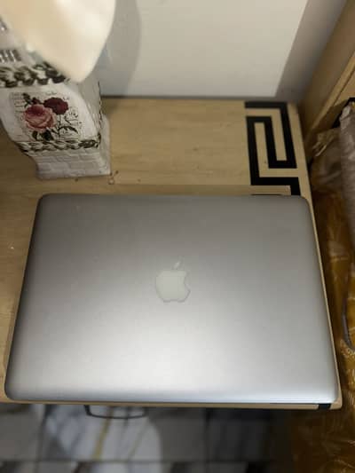 Apple MacBook Pro  | 8GB RAM | 2.26GHz Core 2 Duo | Good Condition