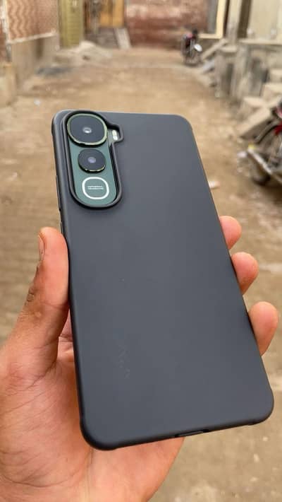 vivoy400forsale. 8.256