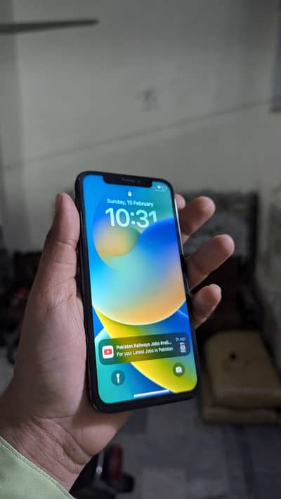 iphone X  10/9 lush condition
