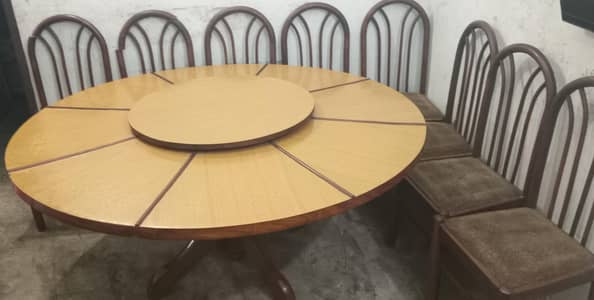 table and chairs