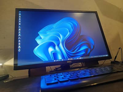 Dell 30" 2K monitor With Border For Sale