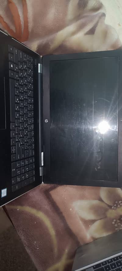 HP 15 8GB DDR4 256 SSD 2Gb graphic card