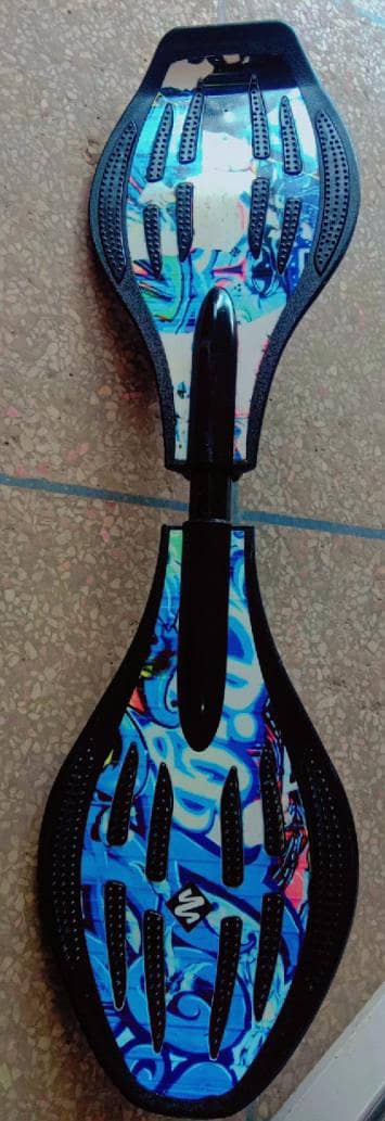 Waveboard street surfing