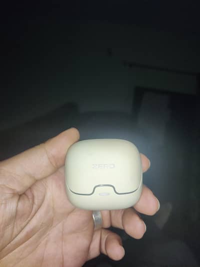 Zero life style wave pro buds just one week used total play time 100hr