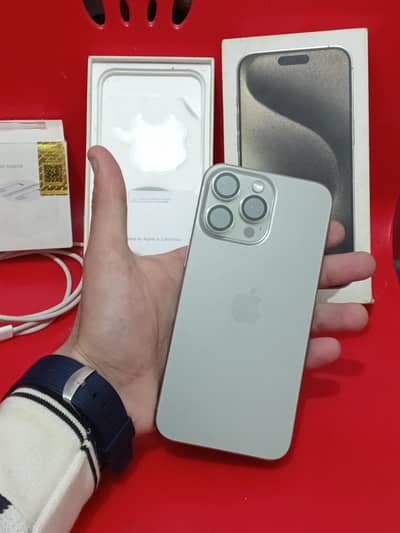IPHONE 15 Pro Max Natural Titanium 256GB JV 100 Health