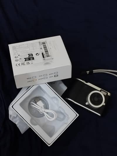 Flip Top Digital Camera With 2.4 Inch Rotating Screen - Temu Bought