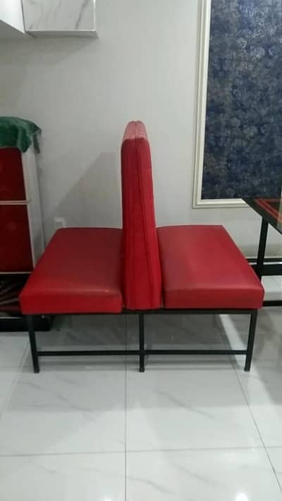 Comfortable Dining Sofas for Restaurant