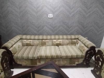 Sofa set with centre table