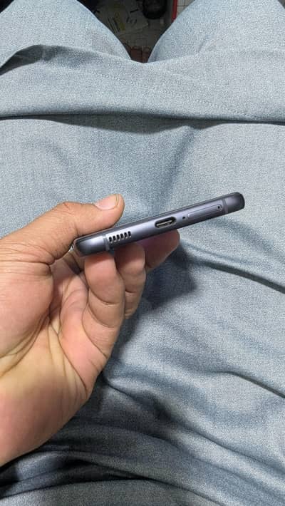 samsung s21 cp/id pta approved condition saf ha back py just puch