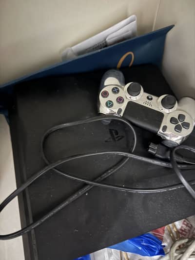 PS4 SLIM | 500GB | 1x controller | 1 Game