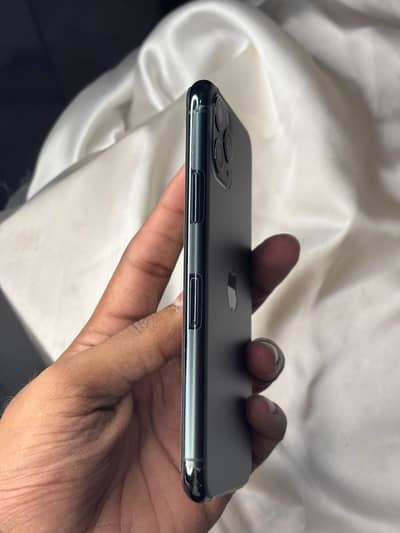 Iphone 11 pro OFFICIAL PTA , PHYSICAL + E-SIM - 256GB