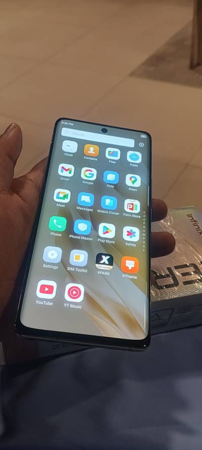 INFINIX ZERO 30
