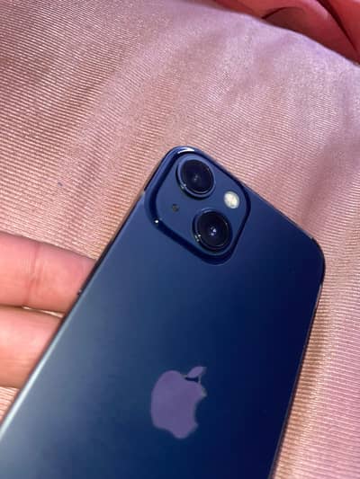 iPhone 13 black colour