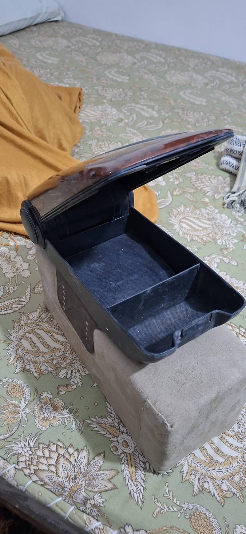 Bolan Console Box 4