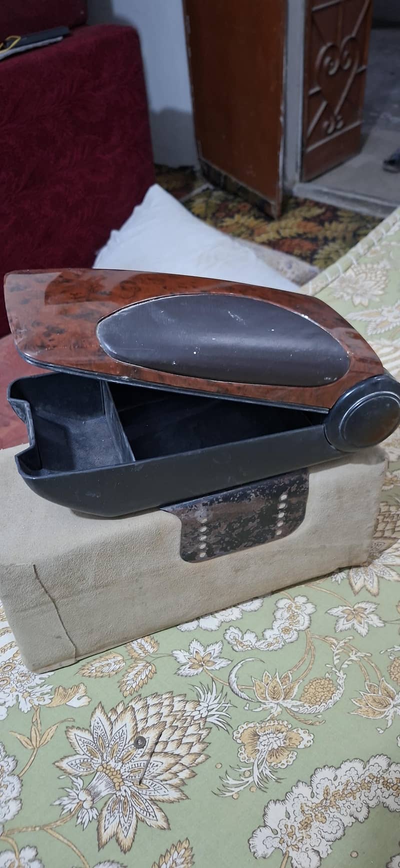 Bolan Console Box 5